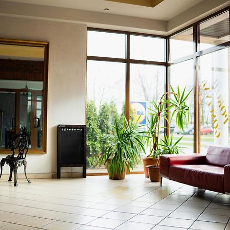 Alabastro Bed & Breakfast Tomaszow Mazowiecki Exterior photo