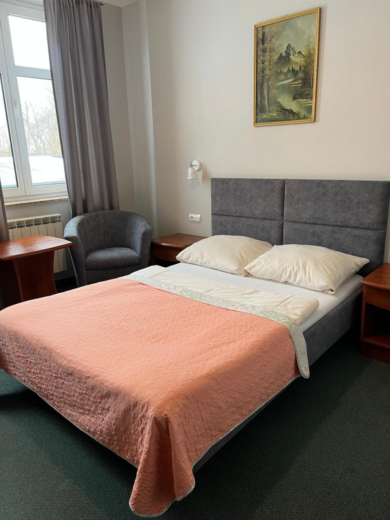 Alabastro Bed & Breakfast Tomaszow Mazowiecki Exterior photo