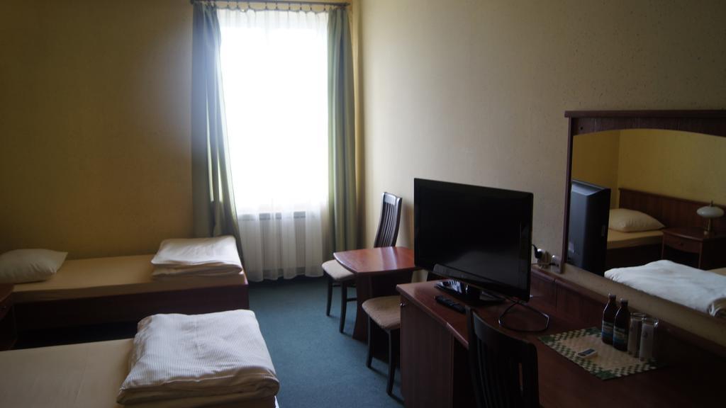 Alabastro Bed & Breakfast Tomaszow Mazowiecki Room photo